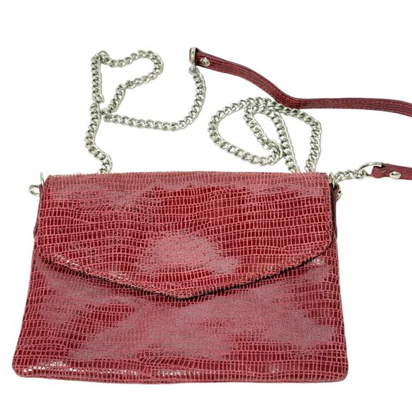 Travel Smith Crossbody Soft Leather Purse Red Lizard Emboss Chain Card Slots - Picture 1 of 9